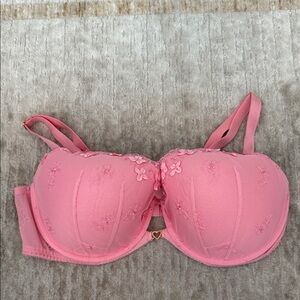 VS Pink Floral Lace Underwire Bra - Women's Intimates